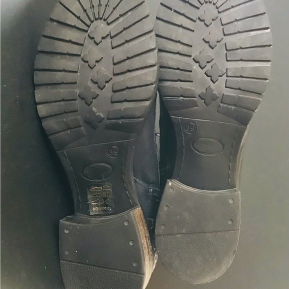 Leather Moto Boots - Picture 9 of 11